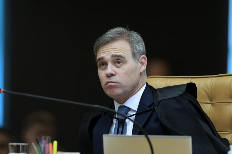 STF declara inconstitucional parte de lei que previa inclusão automática de recém-nascidos em planos de saúde