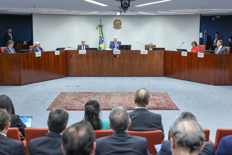 Compromisso com o diálogo: Em primeira dia de gestão na presidência do STF, Fachin recebe presidentes de tribunais de todo o país