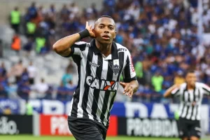 STJ rejeita embargos e mantém cumprimento de pena no Brasil de Robinho por estupro coletivo
