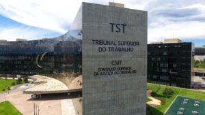 TST invalida cláusula que obrigava empresas a pagar benefício social familiar a sindicato