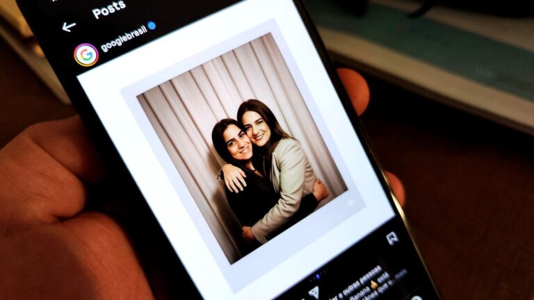 Como fazer a foto de Polaroid abraçando com IA pelo Gemini