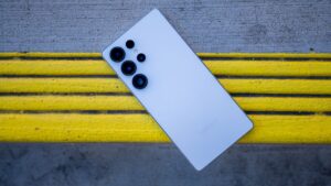 Galaxy S25 Ultra: super top da Samsung aparece em promoção arrasadora da Amazon