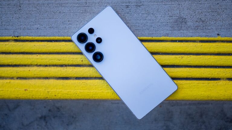 Galaxy S25 Ultra: super top da Samsung aparece em promoção arrasadora da Amazon