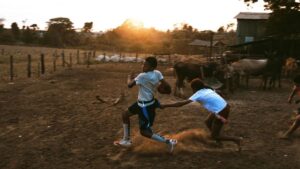 NFL lança filme que retrata o cotidiano do futebol americano no Brasil