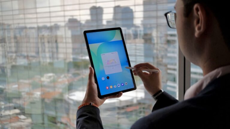 Queima de estoque da Amazon: tablet top da Samsung sai por preço incrível