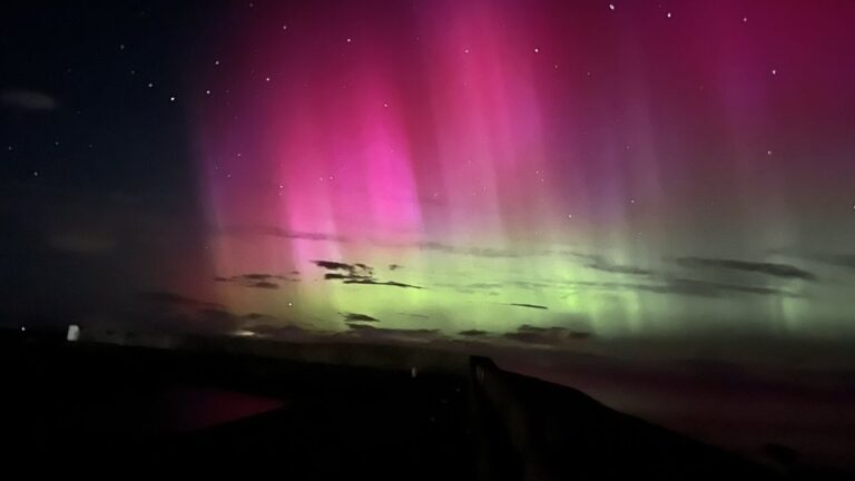 Tempestade solar canibal gera aurora boreal deslumbrante em países privilegiados