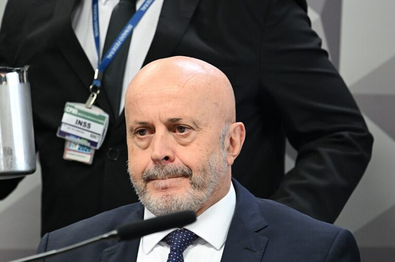Careca do INSS depõe em CPMI e nega envolvimento em fraudes de aposentados e pensionistas