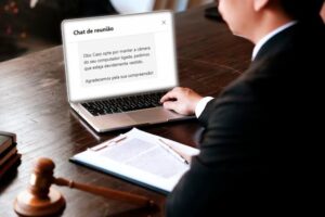 “Devidamente vestido”: TJ-RJ alerta advogados sobre decoro em atendimentos por videoconferências após incidentes constrangedores