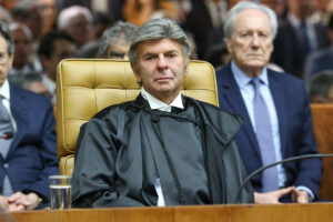 Em decisão liminar, Fux determina que se mantenha o mesmo número de deputados para as eleições de 2026