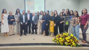 Trajetória do desembargador Deusdedit Maia é celebrada em livro lançado na UFRN