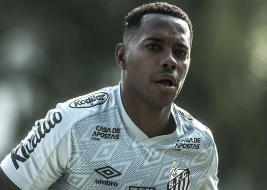 'Não houve abuso do direito de noticiar': TJ-SP nega indenização a família de Robinho por dano moral