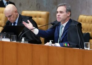 STF suspende julgamento sobre trechos da Lei de Improbidade Administrativa após voto do relator; Moraes pediu vista