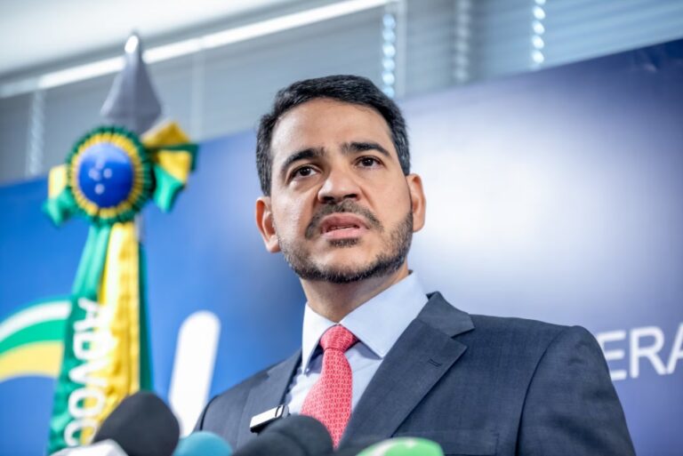 AGU reitera criação de ‘rede permanente’ de instituições para combater a corrupção