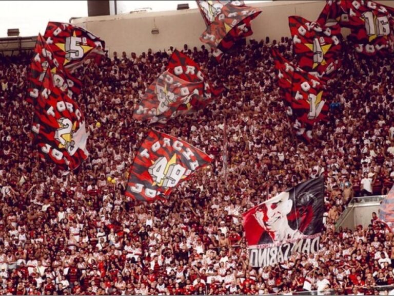 Justiça proíbe Torcida Jovem do Flamengo de frequentar estádios de futebol por dois anos