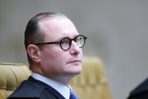 STF anula lei que limitava aplicação de sanções a gestores por Tribunais de Contas