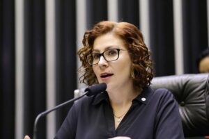 Ministério Público da Itália dá parecer favorável à extradição de Carla Zambelli