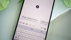 ChatGPT cresce em downloads e uso diário — só que mais lento do que o desejado