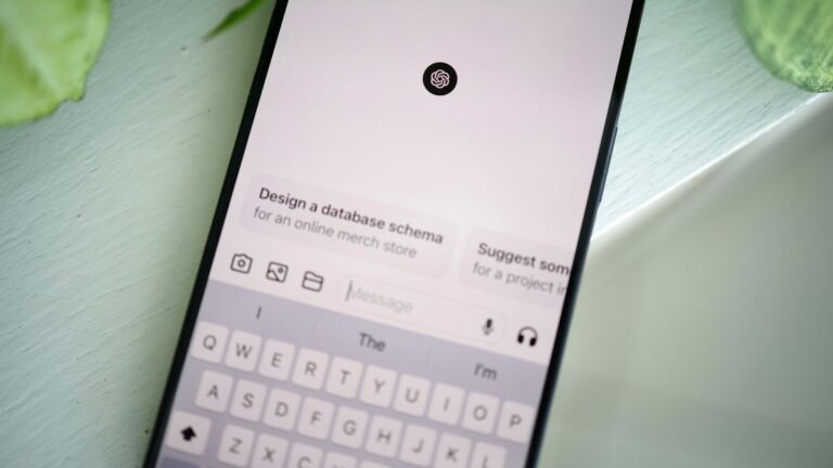 ChatGPT cresce em downloads e uso diário — só que mais lento do que o desejado