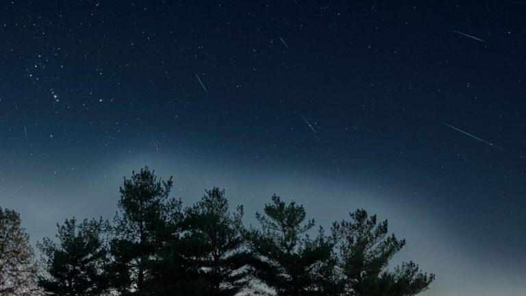 Chuva de meteoros Orionídeas ilumina as madrugadas de quarta (22) e quinta (23)
