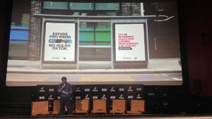 Enem 2025: TikTok leva aulões gratuitos a cinemas de todo o Brasil