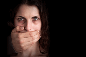 CCJ aprova PL que reconhece misoginia como crime de discriminação por crença de supremacia masculina