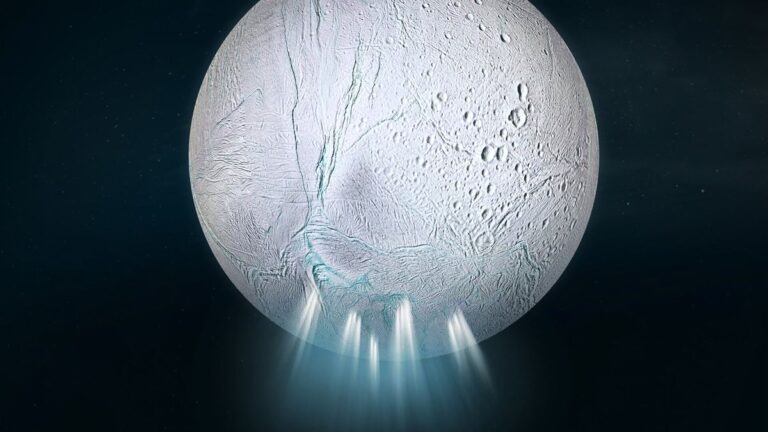 Lua de Saturno tem presença de moléculas orgânicas "compatíveis com a vida"