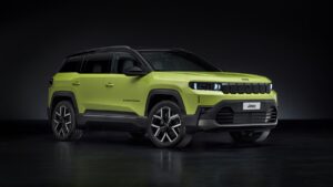 Nova geração do Jeep Compass estreia em 2028 com versões eletrificadas nacionais