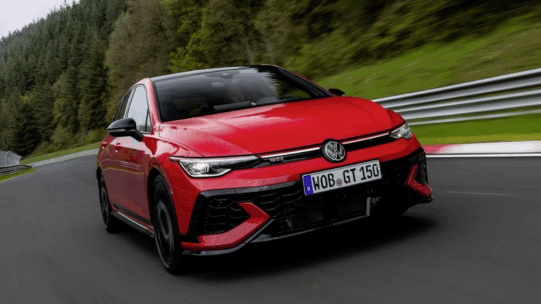 Novo Golf GTI chega com visual clássico, muito desempenho e preço alto
