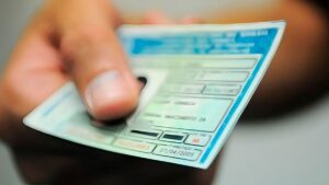 Proposta do governo pode mudar uma das etapas mais caras para tirar a CNH