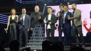 Realme lança nova linha 15 no Brasil com recursos de IA e fotos turbinadas