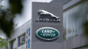 Reino Unido empresa R$ 10,7 bi para salvar Jaguar Land Rover de ciberataque