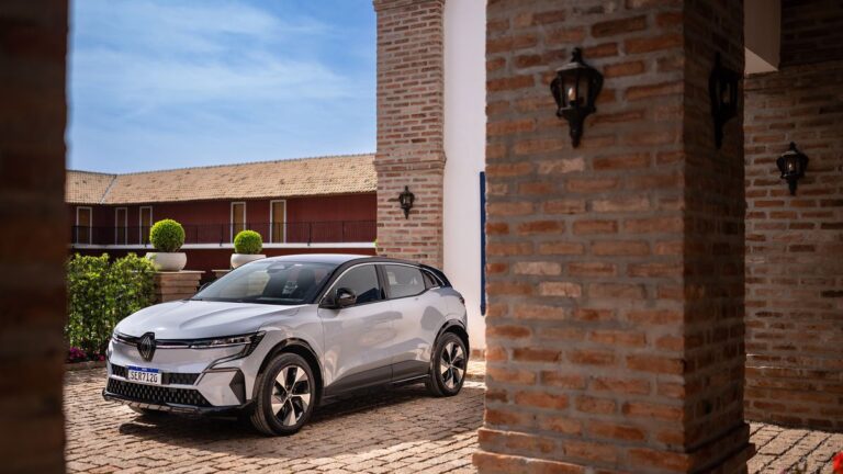 Renault derruba preços e dá descontão para "desencalhar" carro elétrico
