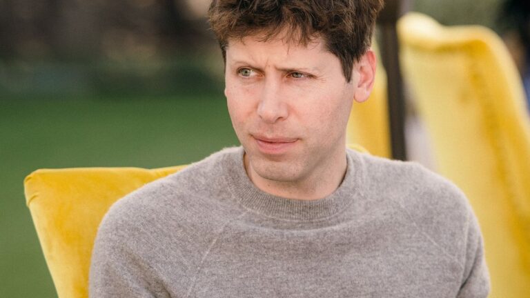 Sam Altman financia startup biomédica para ler cérebro humano com ondas sonoras