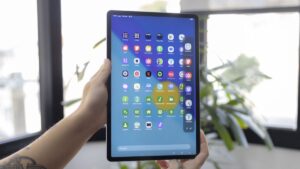 Samsung faz queima de tablets! Preço do Tab S10 FE Plus de 128 GB está no chão
