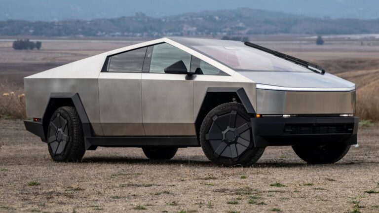 Tesla faz novo recall de milhares de Cybertruck por motivo inusitado