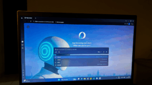 Testamos o Opera Neon: IA pode navegar pela web no seu lugar