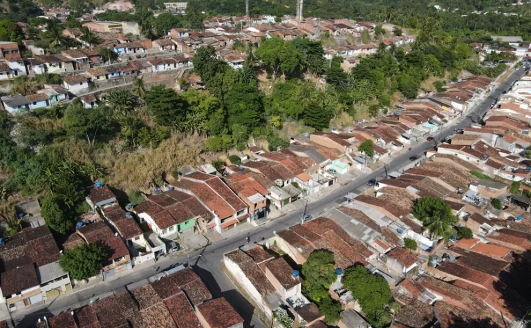 Defensoria de Alagoas aciona Justiça para desocupar dois bairros com solo afundado por extração de minério em Maceió