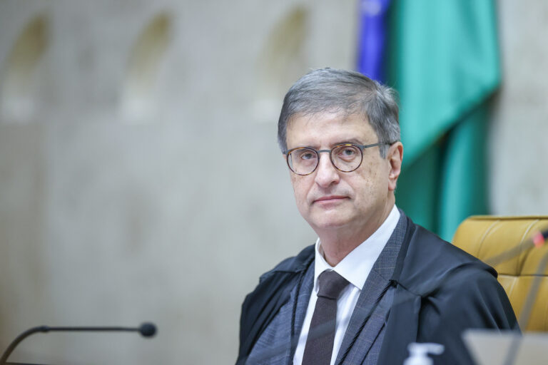 PGR aponta erro em prisão dada por Moraes a réu do 8 de janeiro e solicita que acusado volte a usar tornozeleira eletrônica