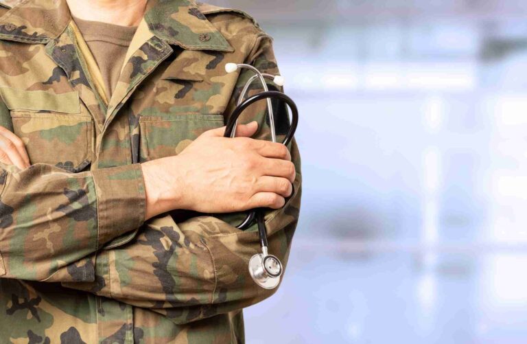 “Induziu erro com silêncio”: STM mantém condenação de militar que atuou como médico sem diploma por dez anos