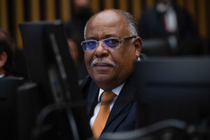 Anulação de questões de concurso em ação individual não tem efeito erga omnes, define STJ