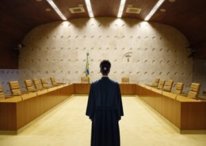 “Desigualdade inaceitável”: Advogadas acionam STF para obrigar Lula a indicar mulher negra para vaga de Barroso