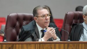 Vítima de violência doméstica pode recorrer contra decisão que revogou medidas protetivas de urgência, decide STJ