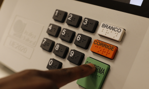 TST condena empresa a pagar R$ 4 milhões a empregados coagidos a não votarem no PT