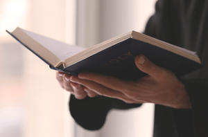 Justiça de MG condena igreja a pagar R$ 95 mil a ex-pastor obrigado a fazer vasectomia