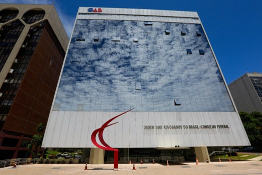 OAB Nacional pede ingresso como amicus curiae em controvérsia sobre honorários no STJ