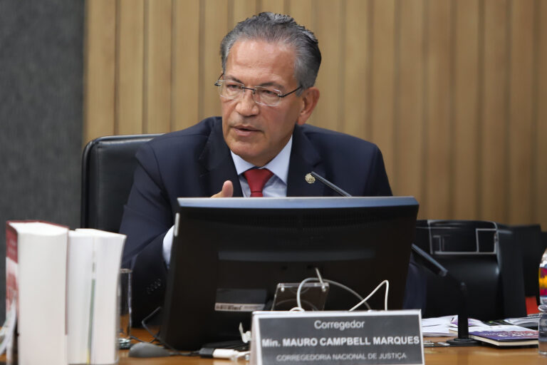 Atos sobre testamentos devem continuar sob competência do Judiciário, diz corregedor nacional de Justiça