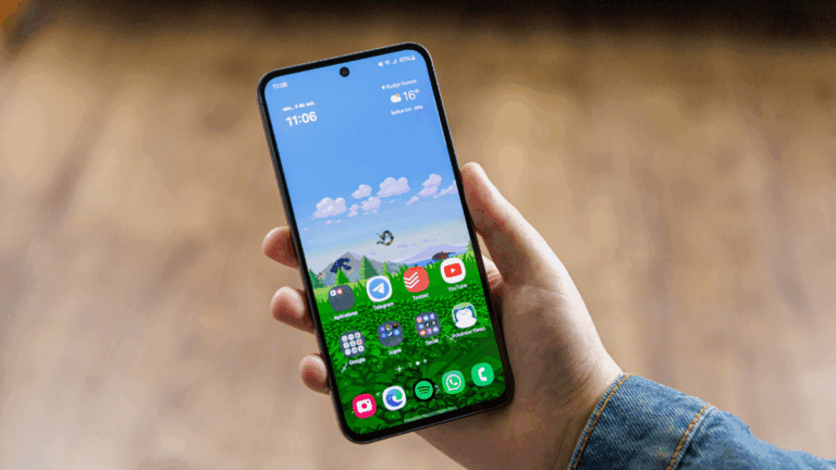 Amazon joga preço de Galaxy S24 FE no chão; "premium baratinho" vale a pena