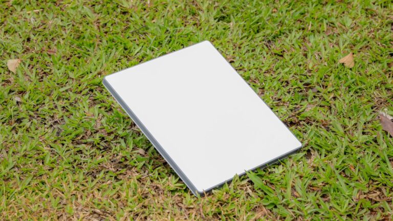 Antena da Starlink está em promoção imperdível; kit bate recorde de preço baixo