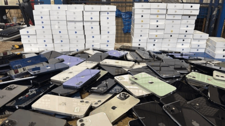 Brasil perde R$ 4 bilhões por causa de "celulares piratas"; entenda