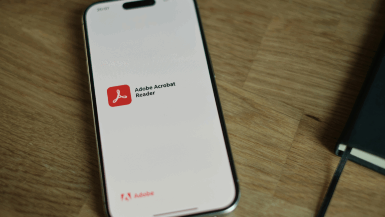 Como organizar PDFs e outros arquivos com a nova IA da Adobe